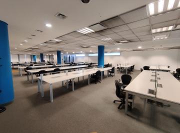 Oficina comercial · 870m² · Oficinas con Terraza en Alquiler en Parque Patricios, Equipados con Mobiliario y Listas Para Mudarte
