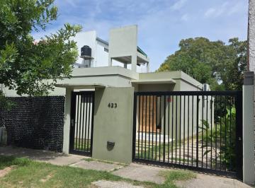 Casa · 73m² · 3 Ambientes · 1 Cochera · Casa en City Bell en Venta