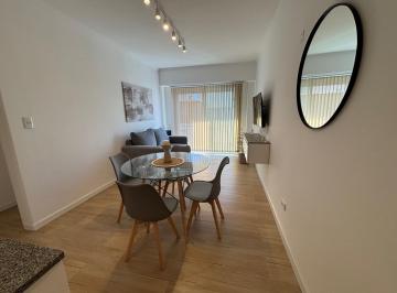 Departamento · 38m² · 2 Ambientes · Departamento 2 Amb a La Calle con Balcon Frances