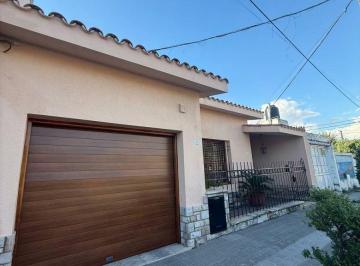Casa de 7 ambientes, Bahía Blanca · Casas en Venta