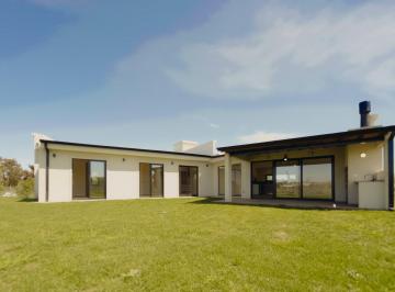 Casa · 180m² · 4 Ambientes · 1 Cochera · Venta Casa en Mar del Plata