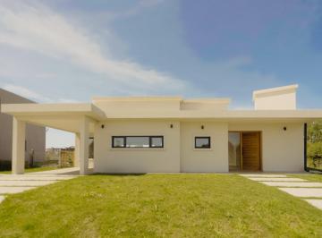 Casa · 180m² · 4 Ambientes · 1 Cochera · Venta Casa en Mar del Plata Arenas Chico