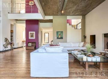 Casa · 260m² · 5 Ambientes · 2 Cocheras · Casa en Venta en Don Torcuato