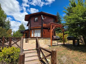 Casa · 1091m² · 6 Ambientes · 1 Cochera · Casas S/ Terreno 1091 m² en Barrio Privado C/ Pileta y Spa en Las Golondrinas - Lago Puelo (Cr - 164)