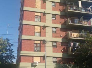 Departamento de 3 ambientes, Parque Chacabuco · Parque Chacabuco 3 Ambientes Muy Buena Ubicacion