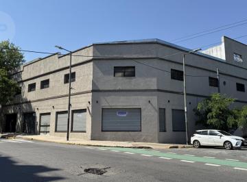 Local comercial · 166m² · Esquina Gastronómica Todo Rubro Barracas Frente a Clarin