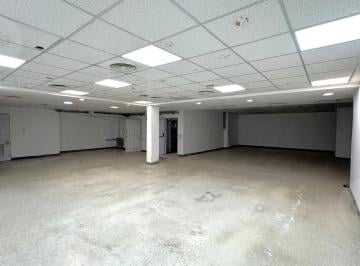Local comercial · 470m² · Local de 470 m² Desarrollados en Pb con Gran Frente de 20 m en Monserrat