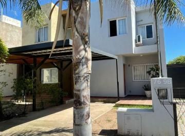 PH de 6 ambientes, Córdoba · Venta Duplex Chacra del Norte. Apto Credito 3 Dorm. Cochera, Pileta, Galería.