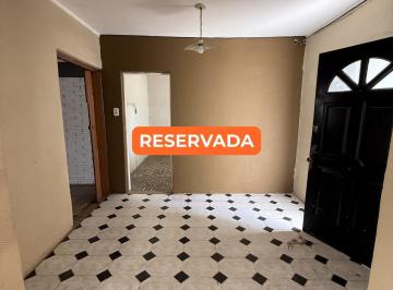 Casa · 96m² · 5 Ambientes · 1 Cochera · Casa 2 Dorm - a m de Av A. del Valle