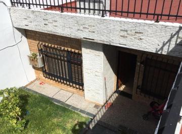 Casa · 150m² · 4 Ambientes · 1 Cochera · Casa en Venta - 3 Dorm. 2 Baños - Wilde