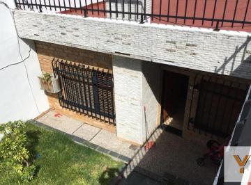 Casa · 150m² · 4 Ambientes · 1 Cochera · Casa en Venta - 3 Dorm. 2 Baños - Wilde