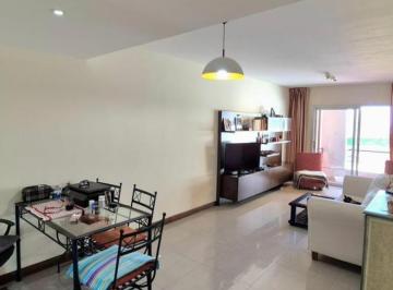 Departamento · 75m² · 3 Ambientes · 1 Cochera · Departamento en Venta - 2 Dorm. 2 Baños - Olivos