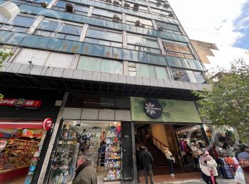 Oficina comercial · 110m² · 5 Ambientes · Oficina en Alquiler 5 Despachos en Galeria Central