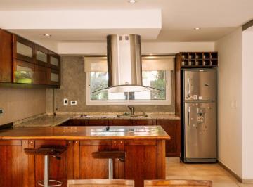 Casa · 180m² · 4 Ambientes · Venta de Excelente Casa en Barrio Cerrado Maria del Parque - Ituzaingó