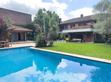 Casa · 570m² · 7 Ambientes · 5 Cocheras · Casa en Martinez