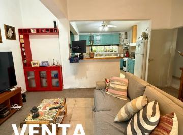 Casa · 221m² · 6 Ambientes · 2 Cocheras · Se Vende Casa en Villa Carlos Paz