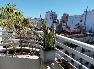 Departamento de 3 ambientes, San Telmo · Parque Lezama! Venta 3 Ambientes y Escritorio Alto Lleno de Sol en Edificio de Estilo Señorial