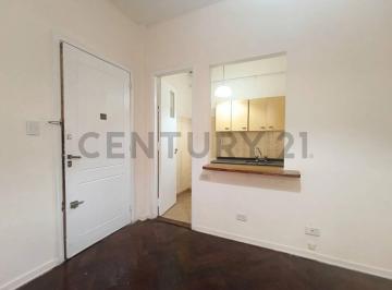 Departamento · 35m² · 2 Ambientes · Departamento 2 Ambientes en Venta con Patio! en Caballito