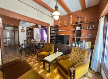 Casa · 193m² · 4 Ambientes · 1 Cochera · Venta Casa 3 Dorm. Patio Cochera y Piscina Zona Sur