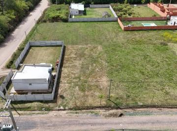 Terreno · 413m² · Terreno en Lobos