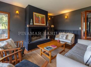 Casa en Alquiler Temporal de 8 ambientes · Bariloche, Chalet en Alquiler, 6 Dorm., Cap 14 Personas, Costa de Lago. Km 14 Bustillo