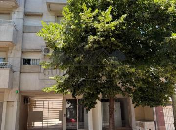 Local comercial · 42m² · 1 Ambiente · Local en Centro de Lujan