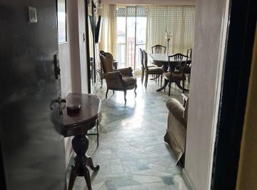 Departamento de 4 ambientes, Rosario · Hermoso Dto de 2 Dorm. en Pleno Centro de Rosario con Cochera Incluida