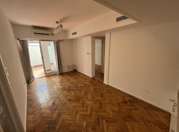 Departamento · 60m² · 3 Ambientes · 1 Cochera · Muy Buen Departamento 3 Amb con Cochera y Doble Patio en Excelente Ubicacion