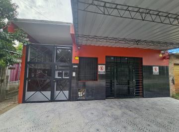 Casa · 191m² · 3 Ambientes · 1 Cochera · Casa en Venta en Berazategui, G. B. a. Zona Sur, Argentina