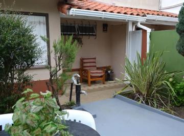 Casa · 120m² · 6 Ambientes · 2 Cocheras · Propiedad Multifamiliar en Venta - 4 Dorm. 3 Baños - Las Toninas