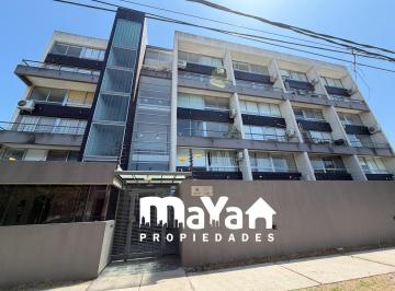 Departamento · 75m² · 3 Ambientes · 1 Cochera · Departamento en Venta - Pilar Centro