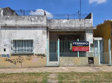 Casa de 3 ambientes, Almirante Brown · Casa con Departamento en Venta