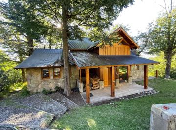 Casa · 262m² · 10 Ambientes · 2 Cocheras · Casa en Miralejos con Vistas Únicas - San Martin de Los Andes