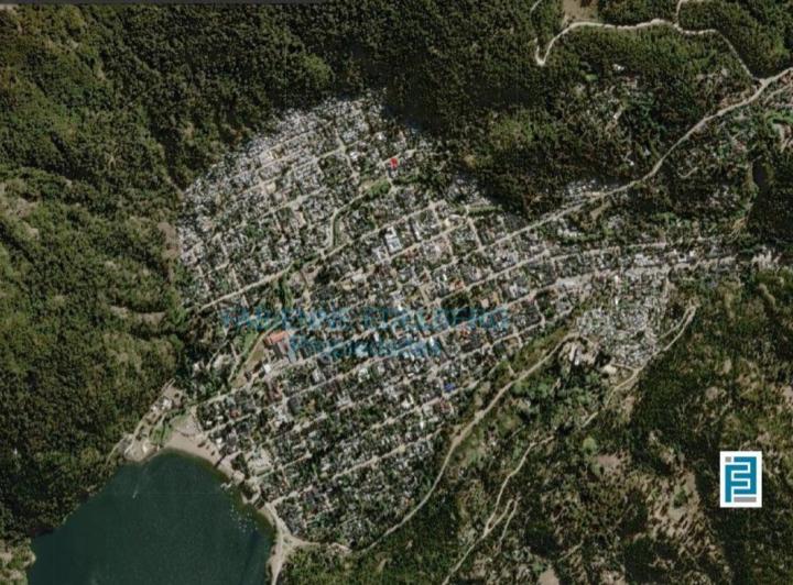 Terreno · 80m² · 3 Ambientes