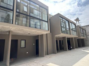 Casa · 98m² · 3 Ambientes · 1 Cochera · Alquiler Duplex 3 Ambientes