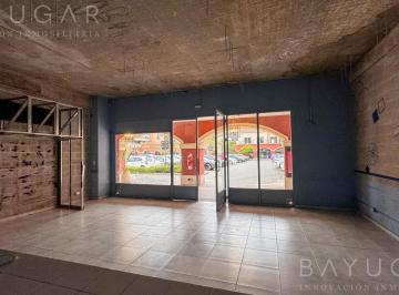 Local comercial · 88m² · Alquiler Local en Pueblo Caamaño / Pilar - Centro Comercial Sobre Av Caamaño
