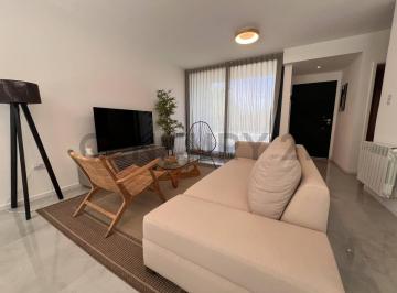 Casa · 127m² · 4 Ambientes · 1 Cochera · Tríplex Nuevos a Estrenar en Tigre – Camino de Los Remeros | Sunny