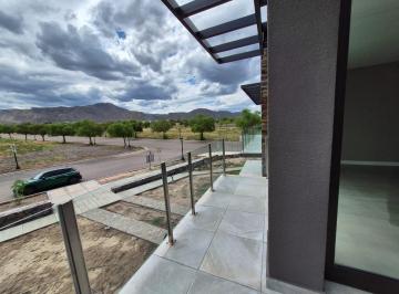 Departamento · 90m² · 3 Ambientes · 1 Cochera · Departamento en Mendoza