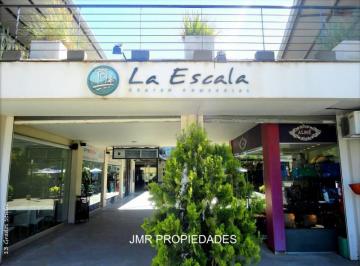 Local comercial · 132m² · Local en Venta con Baño Propio | Shopping La Escala