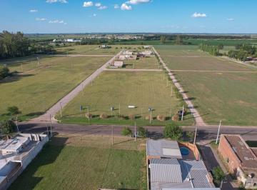 Terreno · 300m² · Montecatini Alto, Piñero. 300 m. Entrega Inmediata y Escritura