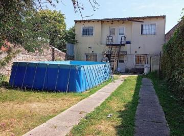 Casa · 145m² · 7 Ambientes · 6 Cocheras · Venta Casa 3 Ambientes con Deptos con Renta en Moreno