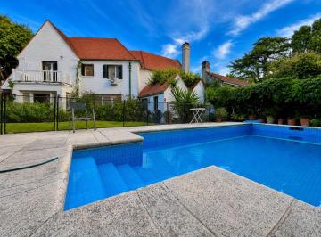 Casa de 8 ambientes, Vicente López · Chalet Ingles en Lote 1000 m² con Piscina y Quincho, La Lucila Libertador Al Rio