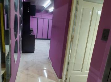 Departamento de 3 ambientes, Caballito · Departamento en Caballito Sobre Av Rivadavia Estilo Francés