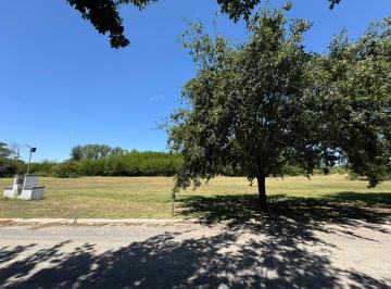 Terreno · 2000m² · Adg. Oportunidad! Lote en Venta en Everlinks Golf