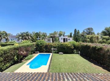 Casa de 5 ambientes, Pilar · Excelente Casa en Venta