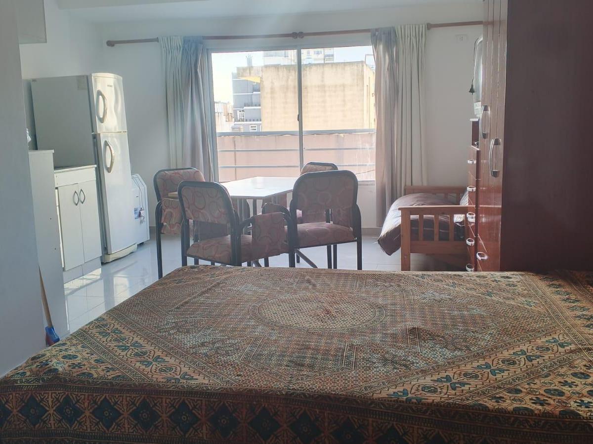 Venta Monoambiente con Balcón Frances