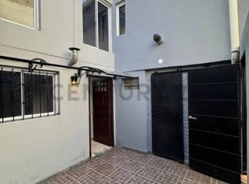 PH · 50m² · 3 Ambientes · PH Reciclado 2 Dormi en Venta