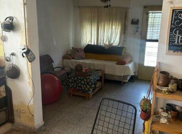 PH de 2 ambientes, Quilmes · Propiedad en Venta - PH en Quilmes