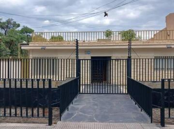 Casa de 7 ambientes, Ciudad de Mendoza · Casa en Venta Boulogne Sur Mer Esquina Juan de Dios Videla - Sexta Seccion