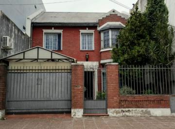 Casa · 215m² · 5 Ambientes · 2 Cocheras · Casa en Venta en San Justo